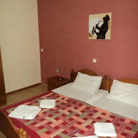 Apartment Manolia *