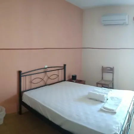 Manolia Apartment *