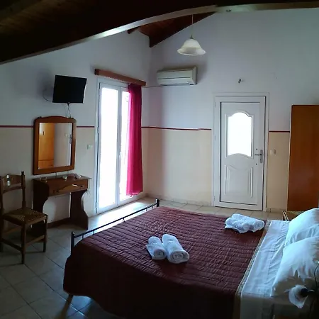 Manolia Apartment *