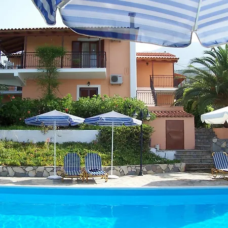 Apartment Manolia *
