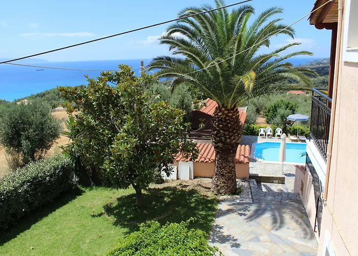 Manolia * Trapezaki (Kefalonia)